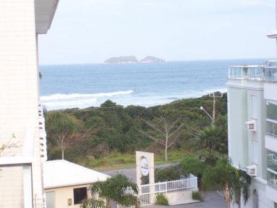 apartamento cobertura 3 dorm a 50 m da praia com piscina