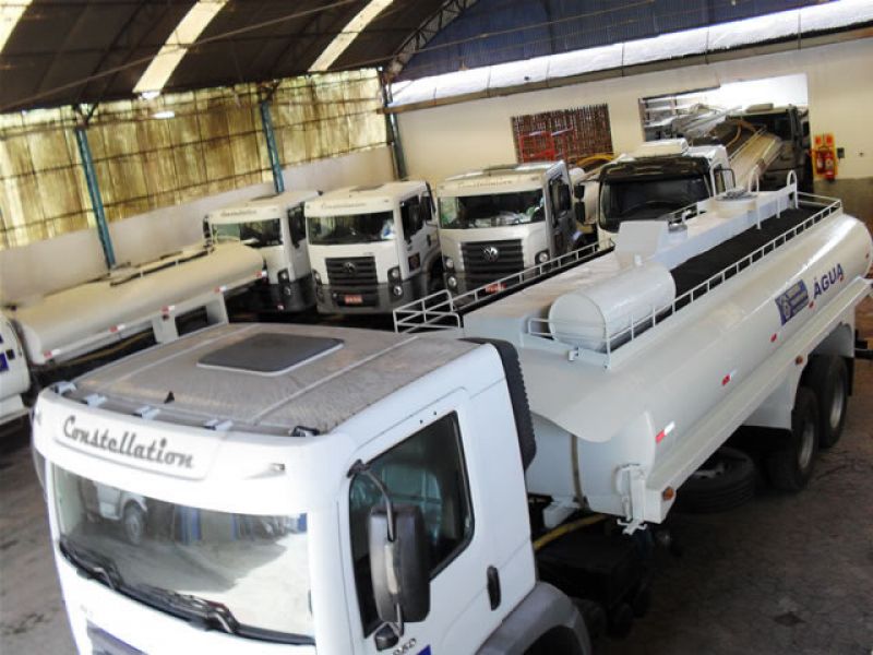 Locação de caminhões vácuo e hidrojato (11) 4253-2687