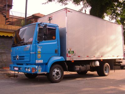 VENDO TROCO CAMINHÃO BAÚ MB 712C-ELETRONIC-RARIDADE-2001