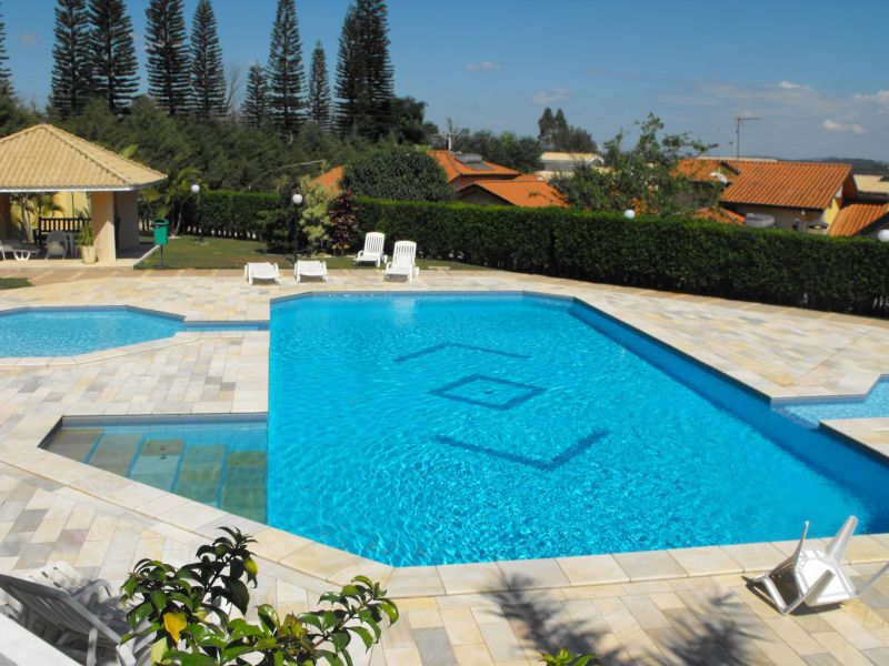 Casas em condomínio Chácara das Palmeiras Imperiais