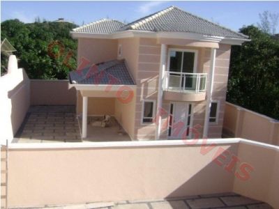Olinto Imóveis vende Duplex 3 qts no Costazul em Rio das Ostras