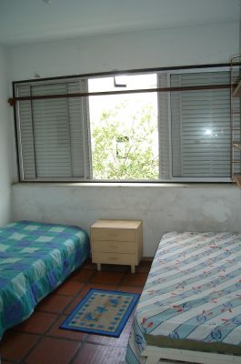 Locação/Temporada Apartamento no Guaruja (Praia da Enseada).