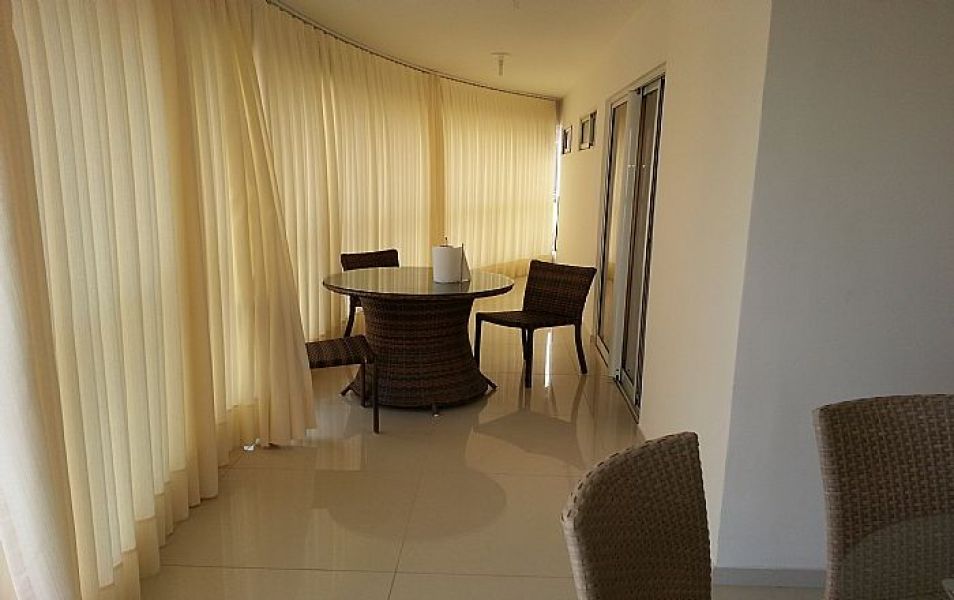 Apartamento em Tirol - Cód. 1152