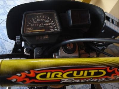 Vendo XT 225 de Trilha -  R$ 2500,00