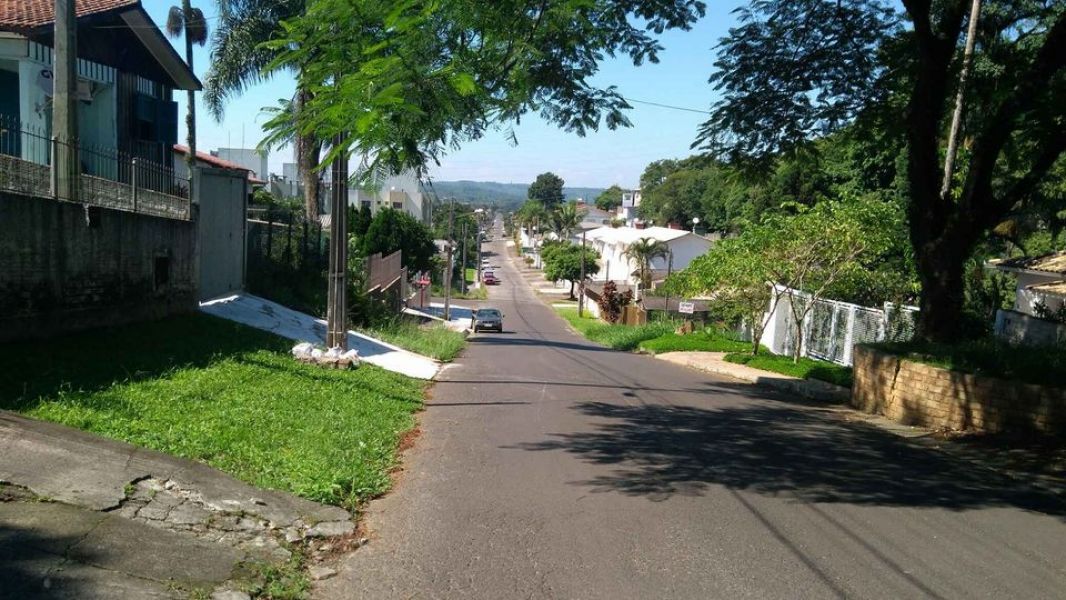 Terreno a venda bairro Jardim Maristela Criciúma
