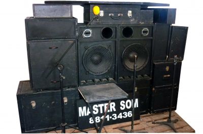 Som e iluminacao profissional para festas e eventos