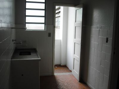 APARTAMENTOS – ALUGAM-SE – MÓOCA