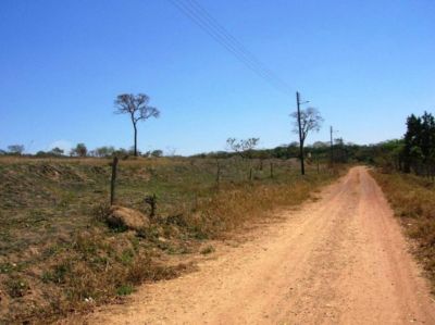 EXECELNETE TERRENO EM SANTO ANTONIO DO DESCOBERTO-GO