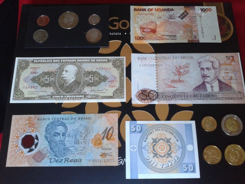 Cédulas e moedas novas
