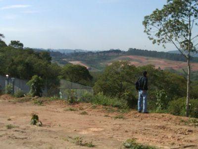 Terreno de 2.552M² em São Roque-SP - R$ 90 MIL.