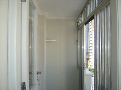 IMÓVEL LOCALIZADO NA REGIÃO CENTRAL.