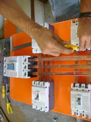 Eletricistas industrial residencial
