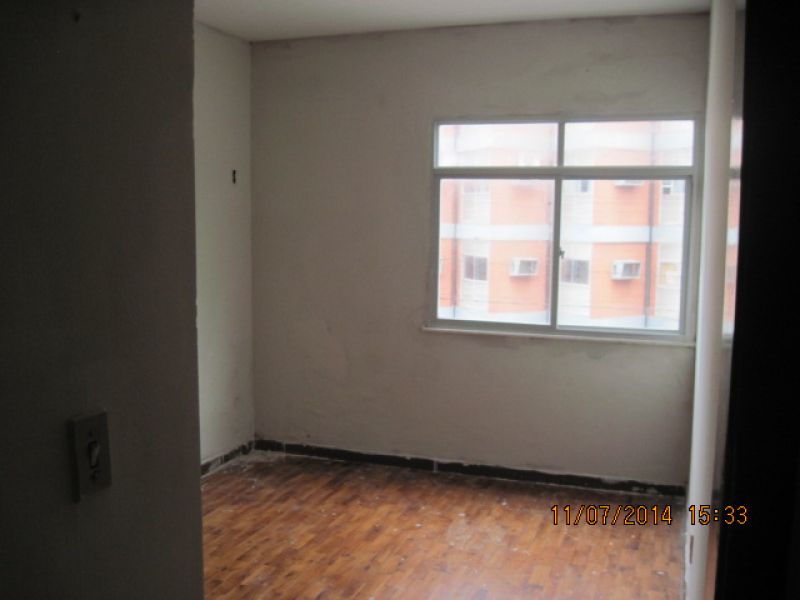 Apartamento 3 quartos + dependência/vista mar