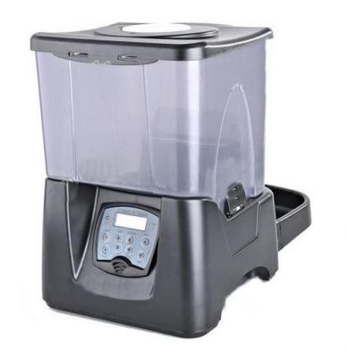 Alimentador Automático – Programe até 4 refeições diárias 