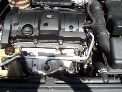 PEUGEOT 206 1.6 - 2003  R$ 17.900