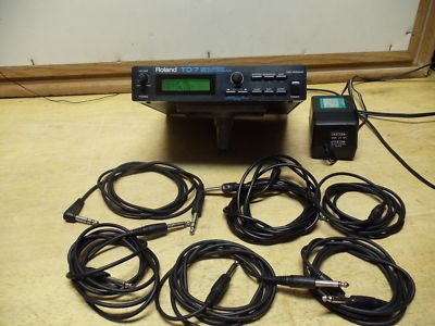 Bateria Roland TD7 Drums - Completa