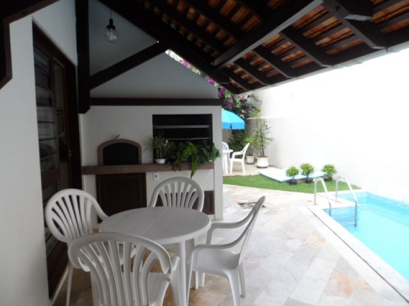 Bela Casa Duplex com piscina em Canasvieiras - Floripa/SC