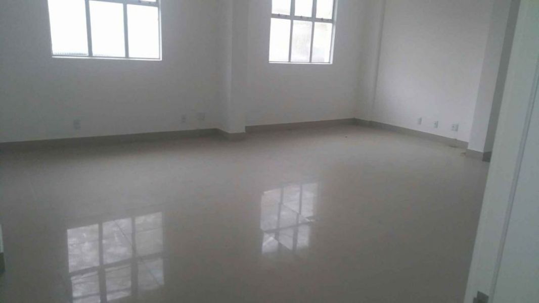 Sala comercial térrea a venda no Centro de Criciúma Simone