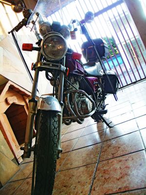 SUZUKI INTRUDER 250 - 97 - R$4.000,00