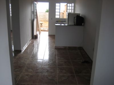 Vd casa 68 m² - 02Quartos-copa-coz-sala-gar-terreno 180m² - Valparaíso de Goiás/GO.R$ 85.000,00