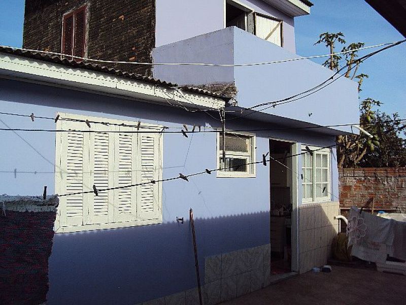 Casa de barbada! Boa e barata em ótimo estado de conservação.