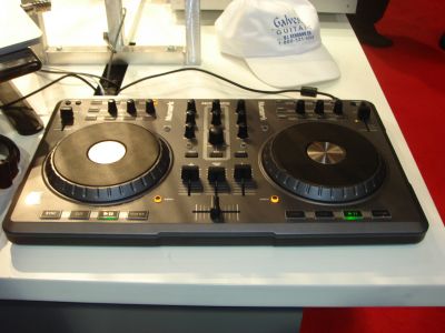 Controladora Mixtrack