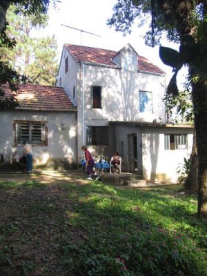 CASA TIPO CHALÉ