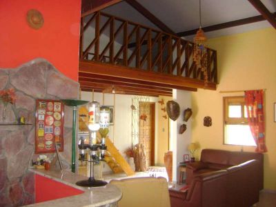 PRAIA ALUGA CASA COM PISCINA