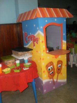 CASINHA DE LANCHES, CREPES E CHURROS.