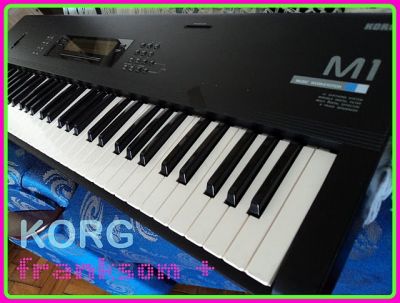KORG SINTETIZADOR M1 - VINTAGE EM BOM ESTADO M1 KORG
