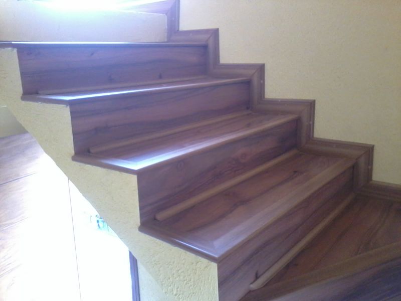 Instalação de pisos e rodapé