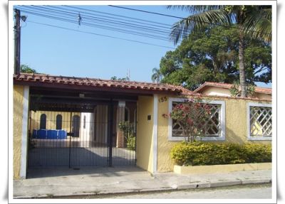  ÓTIMA CASA  A 100M DA PRAIA EM CARAGUÁ - R$150.000,00
