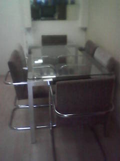 Mesa de jantar com 6 cadeiras em chinille 