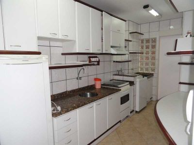 Apto Diferenciado no Centro de Meia Praia, Itapema - Akidaban