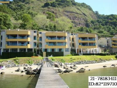 Apartamento em Angra dos Reis frente a ilha de caras