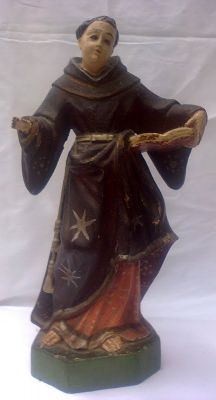 Escultura em madeira policromada