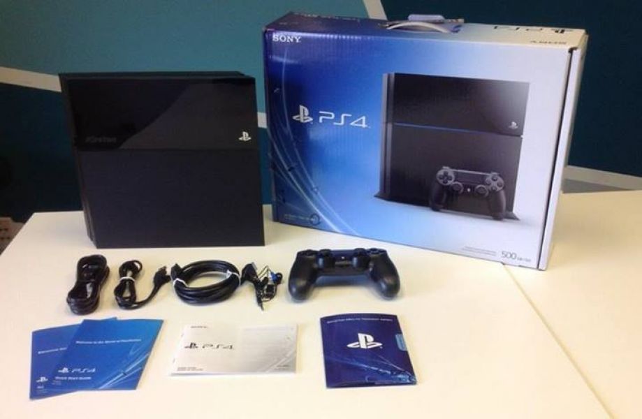 Sony PS4 Console