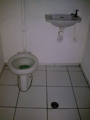 ALUGO COMODO C/ COZINHA WC 400,00 VILA MEDEIROS ZONA NORTE SP