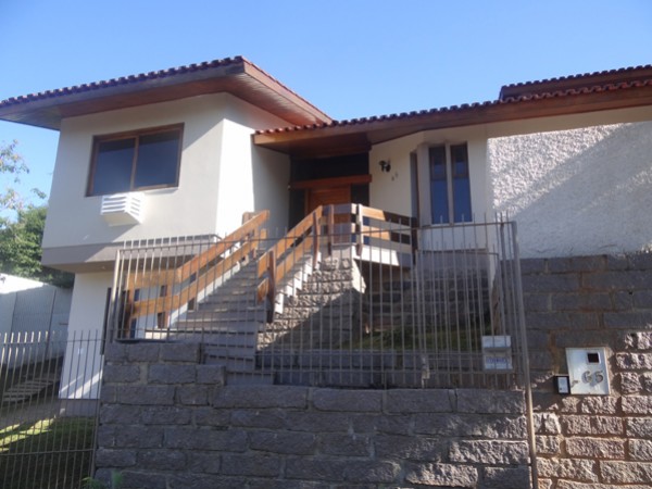 Casa a venda bairro Pio Corrêa-rua Ascendino Vieira Maciel.