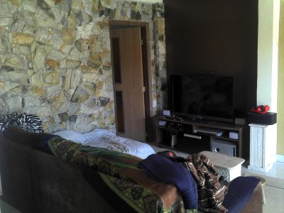 Casa vendo lindo sobrado com piscina aquecida...Preço R$ 310.000,00