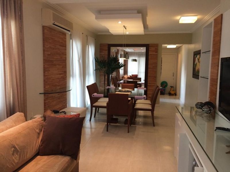 Lindo Apartamento 3 suítes - Próx. Hippo - Centro - Floripa/SC