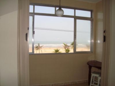 praia grande sp frente a praia do boqueirão  p/ 8 pessoas a partir de 130reais diaria