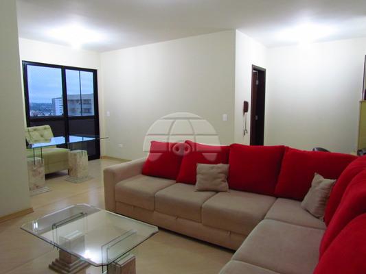 Excelente apartamento no Água Verde. Tres dormitórios, 1 S.