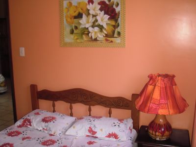 CASA E APARTAMENTOS PARA ALUGUEL DE TEMPORADA EM BOMBAS - BOMBINHAS