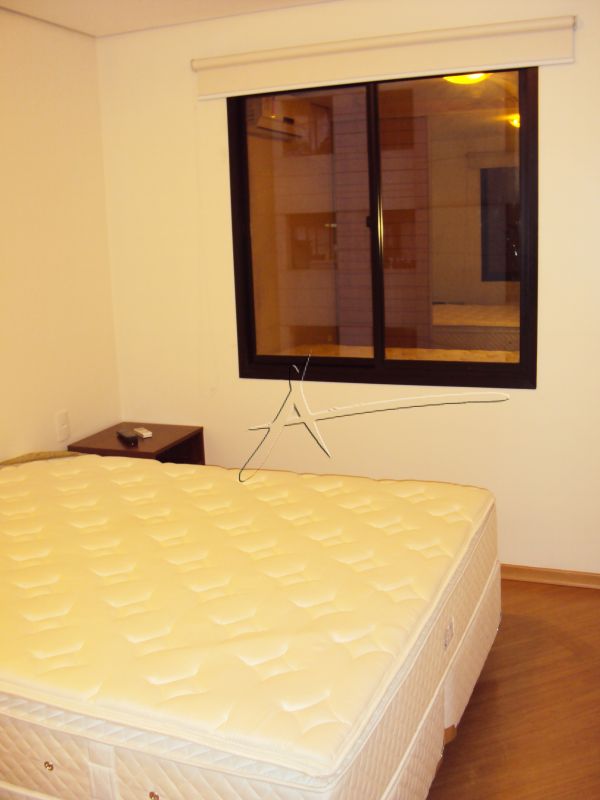 Flat 2 dts com 2 suítes em Moema