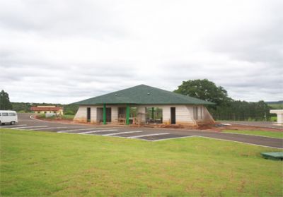 Vendo um terreno em condomínio Na Castelo Branco.