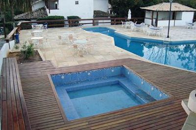 Ótima Casa Duplex em Condomínio com vista mar a venda em Buzios