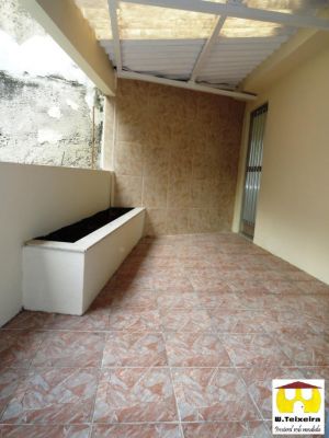 ÓTIMO APARTAMENTO DUPLEX COM 3 QUARTOS, COPA-COZINHA E VARANDA INTERNA.