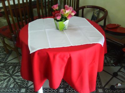 Aluguel de mesas com cadeiras para eventos 