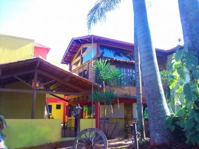 ALUGO SUÍTES PARA TEMPORADA OU MORADIA